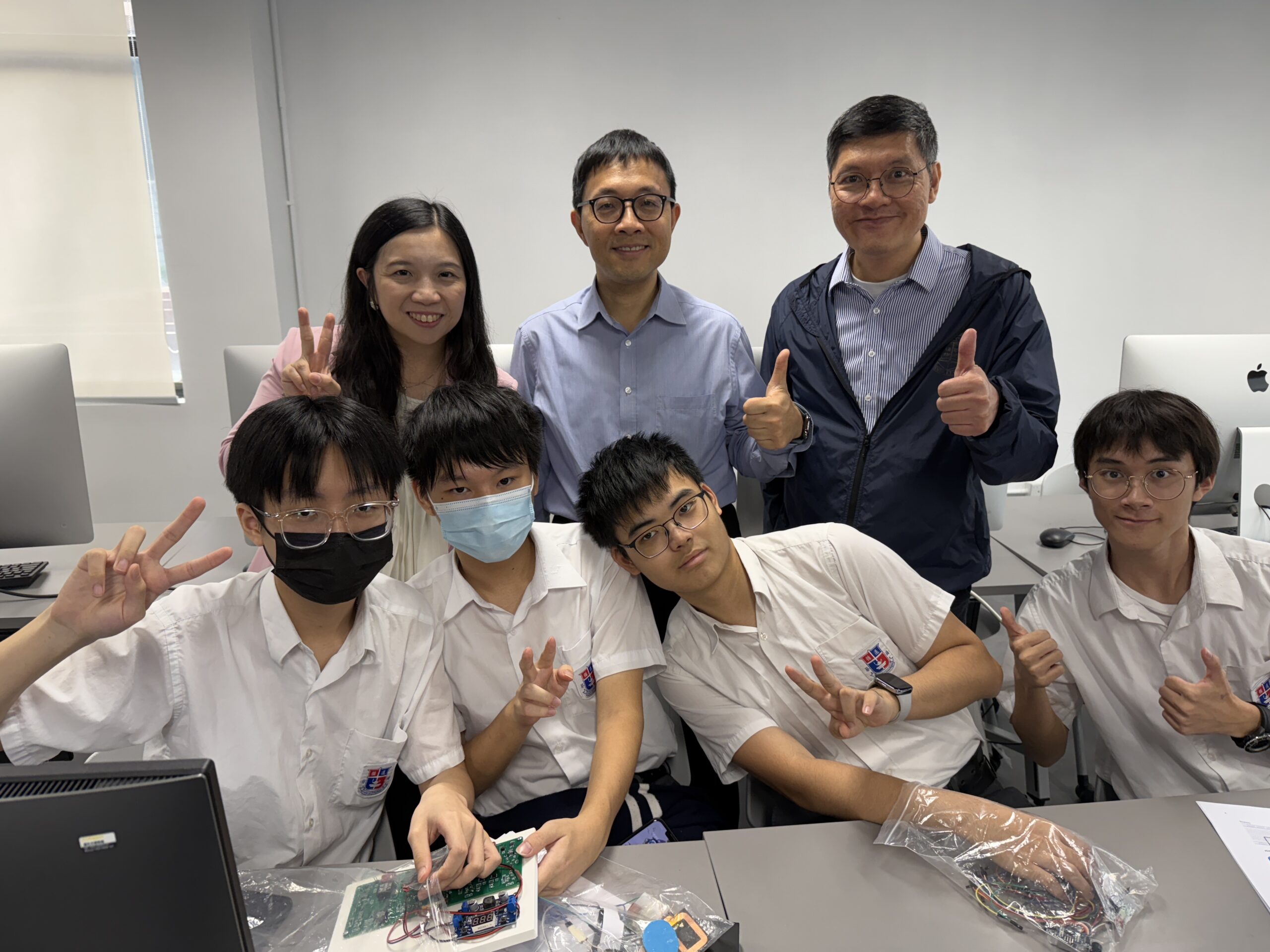 Dean’s Fund for Outreach to Five Local Secondary Schools